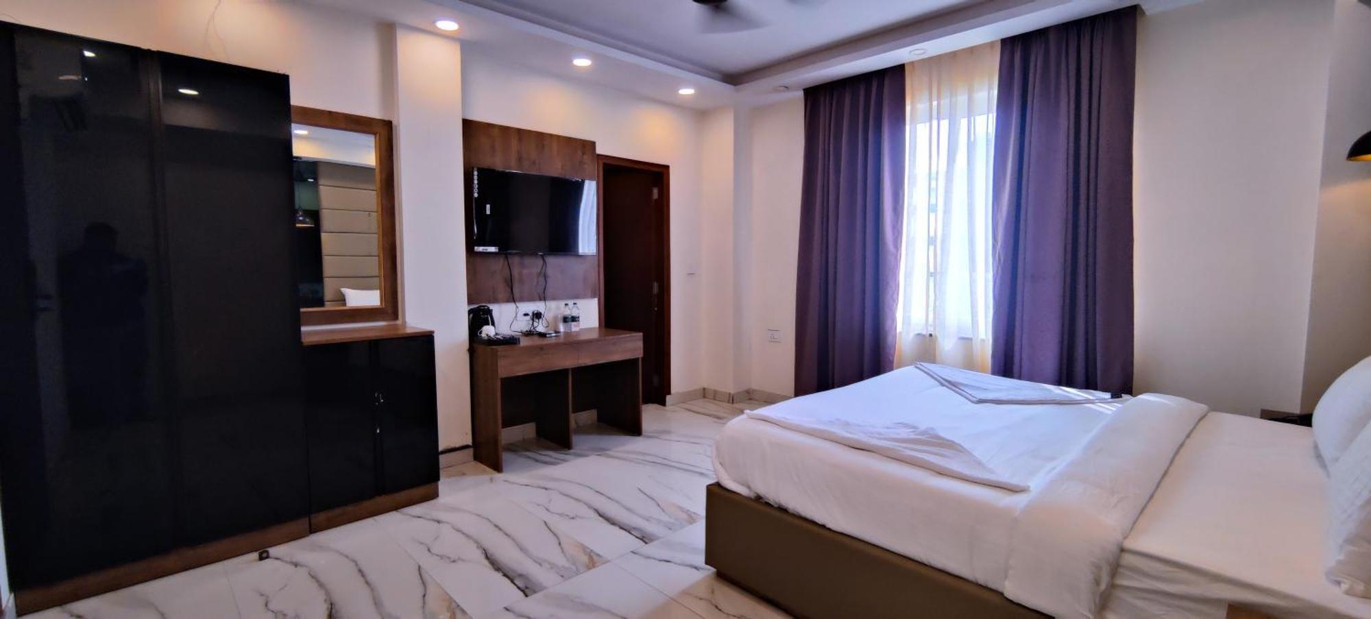 PK Budget Hotel Noida Eksteriør billede