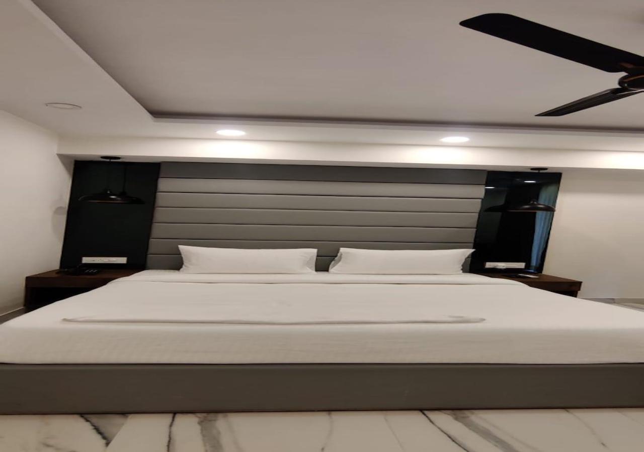 PK Budget Hotel Noida Eksteriør billede
