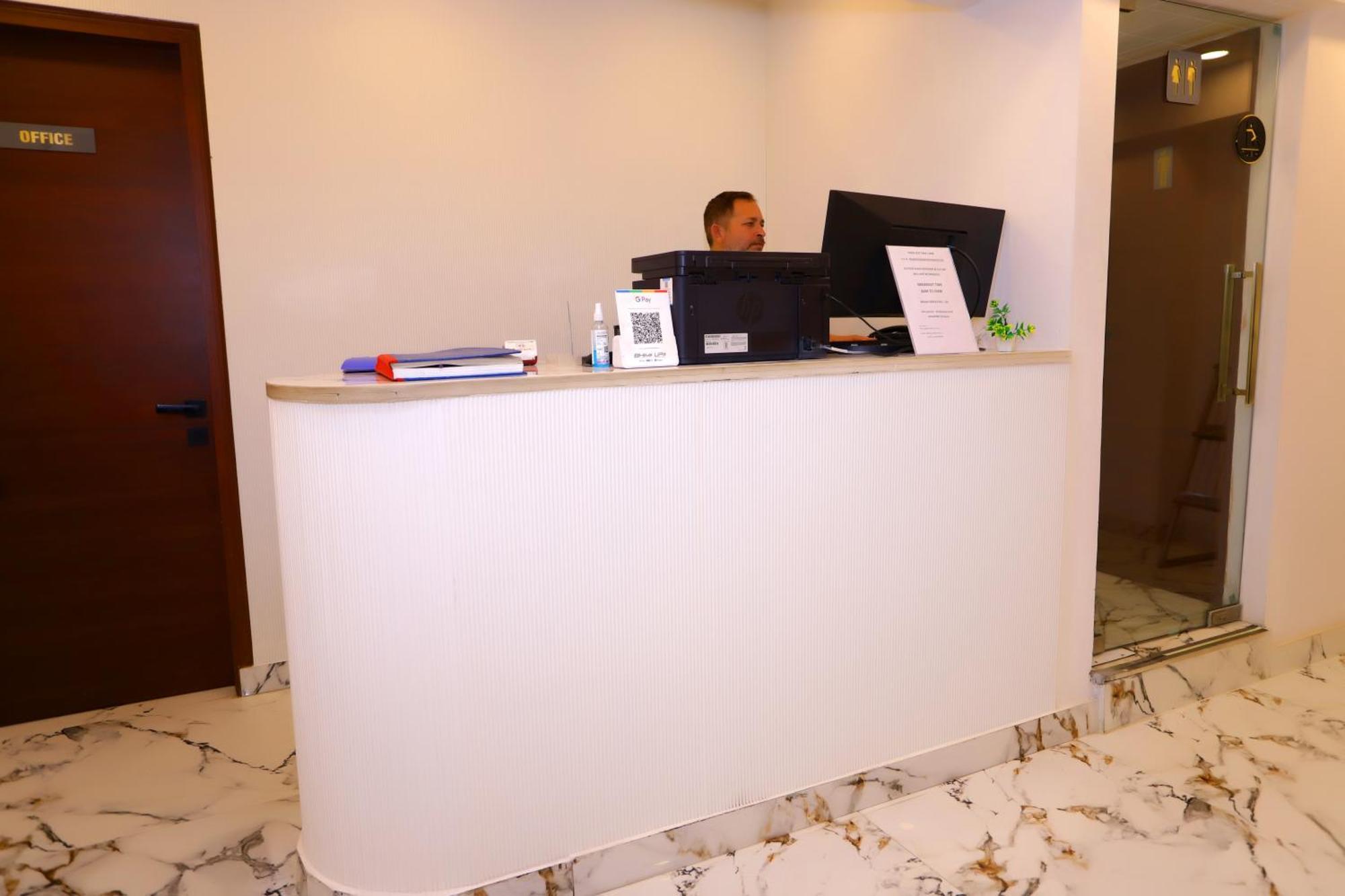 PK Budget Hotel Noida Eksteriør billede