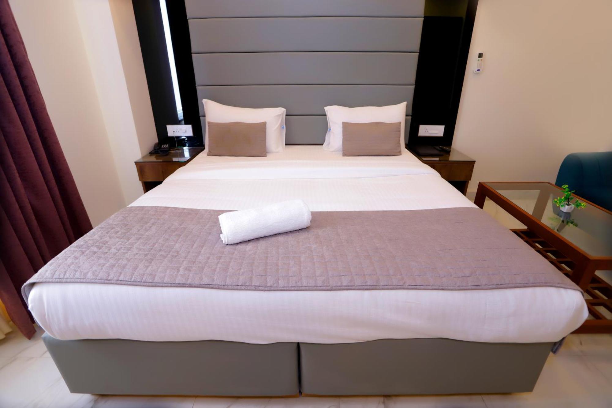 PK Budget Hotel Noida Eksteriør billede