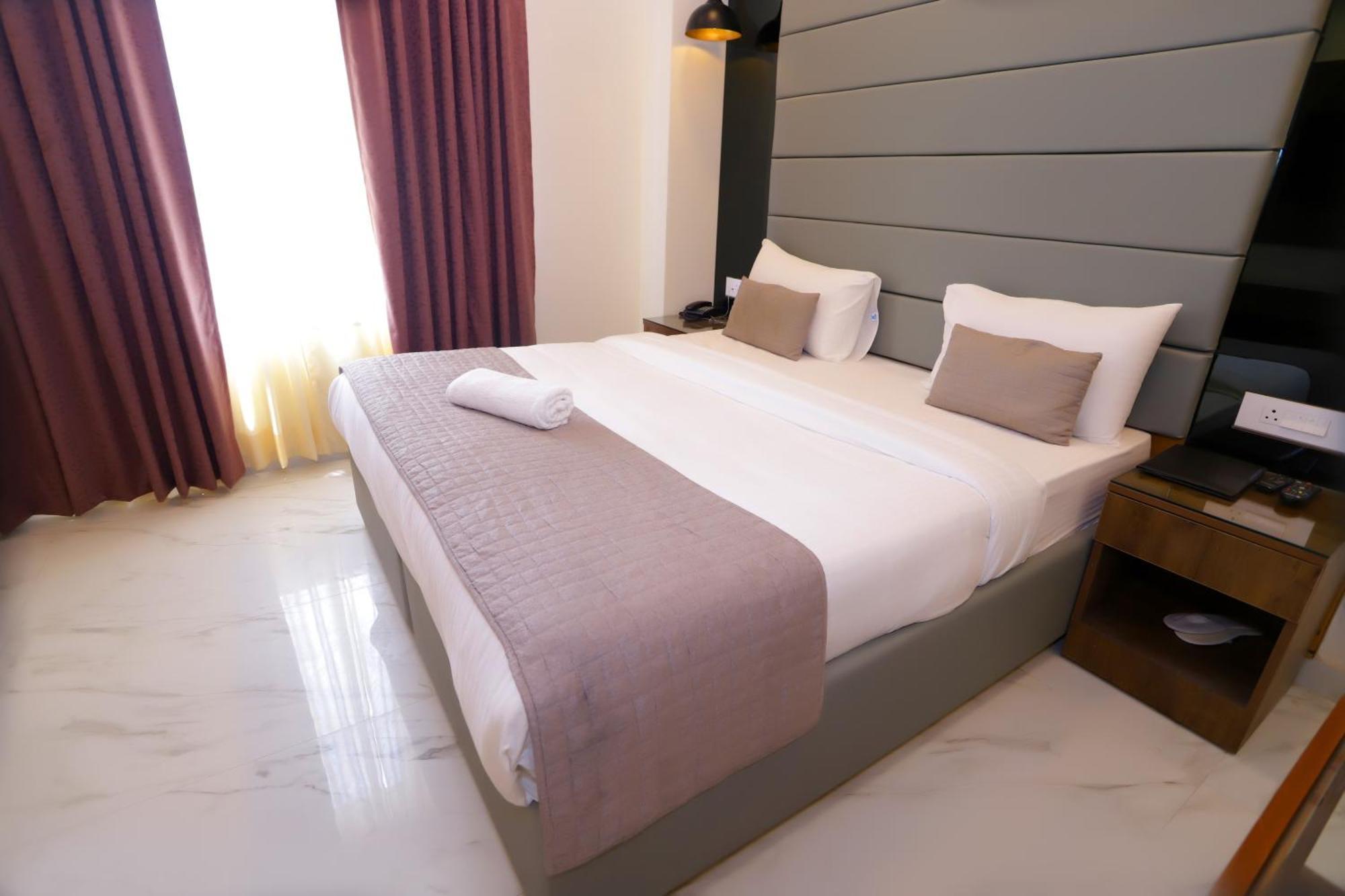 PK Budget Hotel Noida Eksteriør billede
