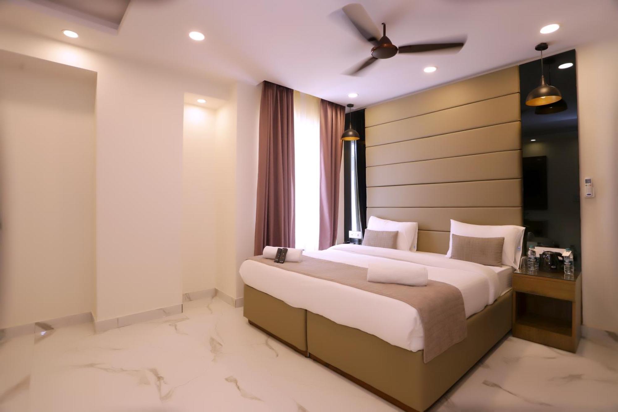 PK Budget Hotel Noida Eksteriør billede